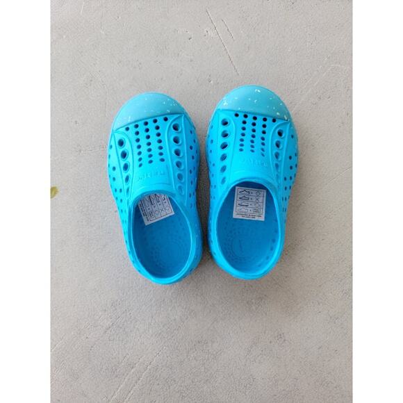 Native Jefferson Bloom Speckled‎ Blue Rubber Slip-On Sneakers Size 4 (Baby) - Picture 7 of 8